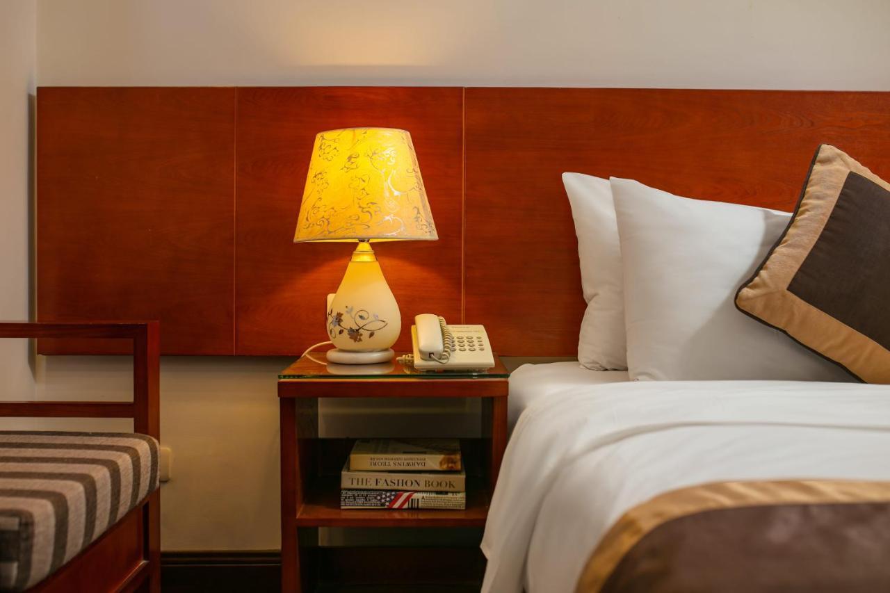 Bounty Hotel Hanoi Buitenkant foto