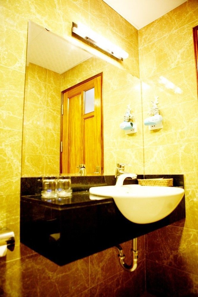Bounty Hotel Hanoi Buitenkant foto