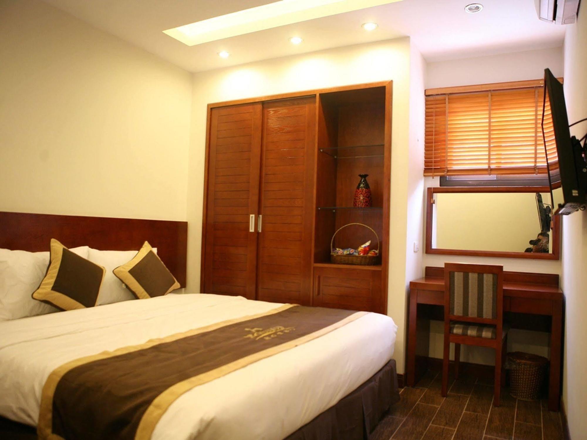 Bounty Hotel Hanoi Buitenkant foto